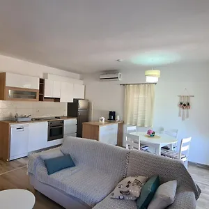 apartments-ivanovski.primorje-gorskikotar.com/