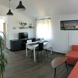 Apartament Fine & Shine, Pula